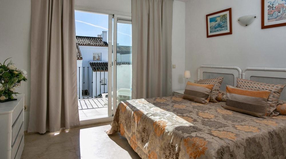 Ona Club Bena Vista Hotel Estepona Exterior photo