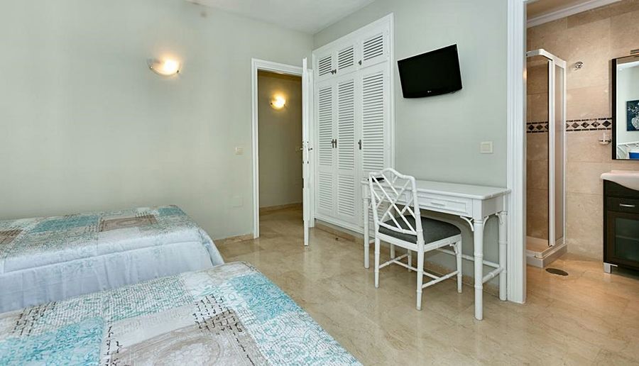 Ona Club Bena Vista Hotel Estepona Exterior photo