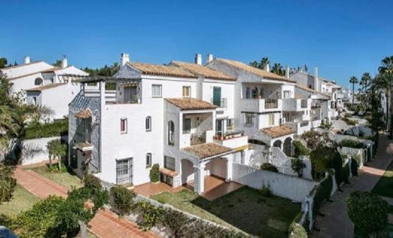 Ona Club Bena Vista Hotel Estepona Exterior photo